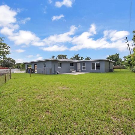 Sweet Escape 5 Br/2Ba Min From Airport And Beach Fort Lauderdale Exterior photo