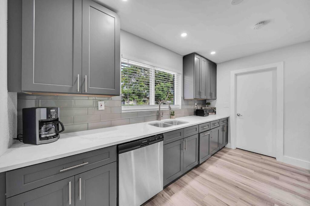 Sweet Escape 5 Br/2Ba Min From Airport And Beach Fort Lauderdale Exterior photo
